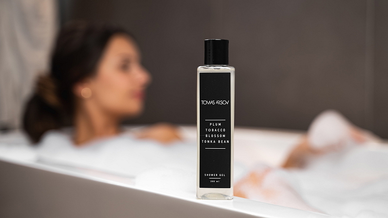 PLUM TOBACCO BLOSSOM TONKA BEAN Sprchový gel