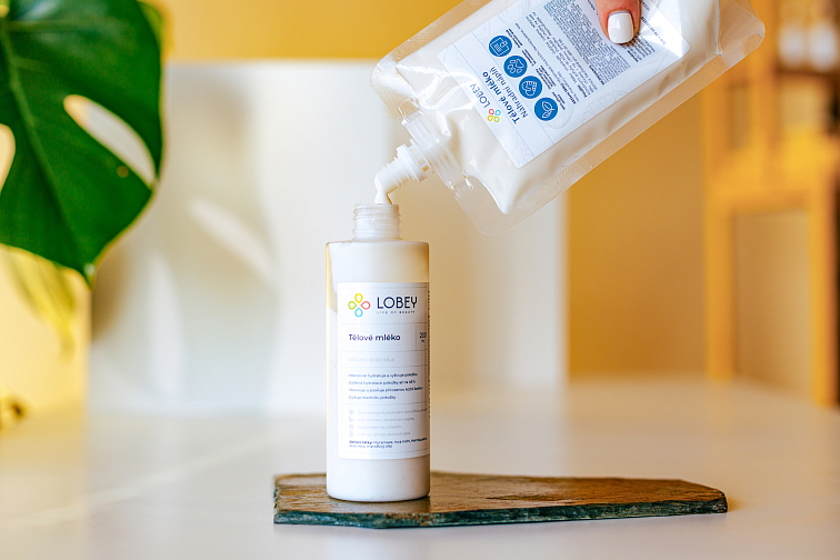 Náhradní náplň Tělové mléko 200 ml + 20 ml GRATIS