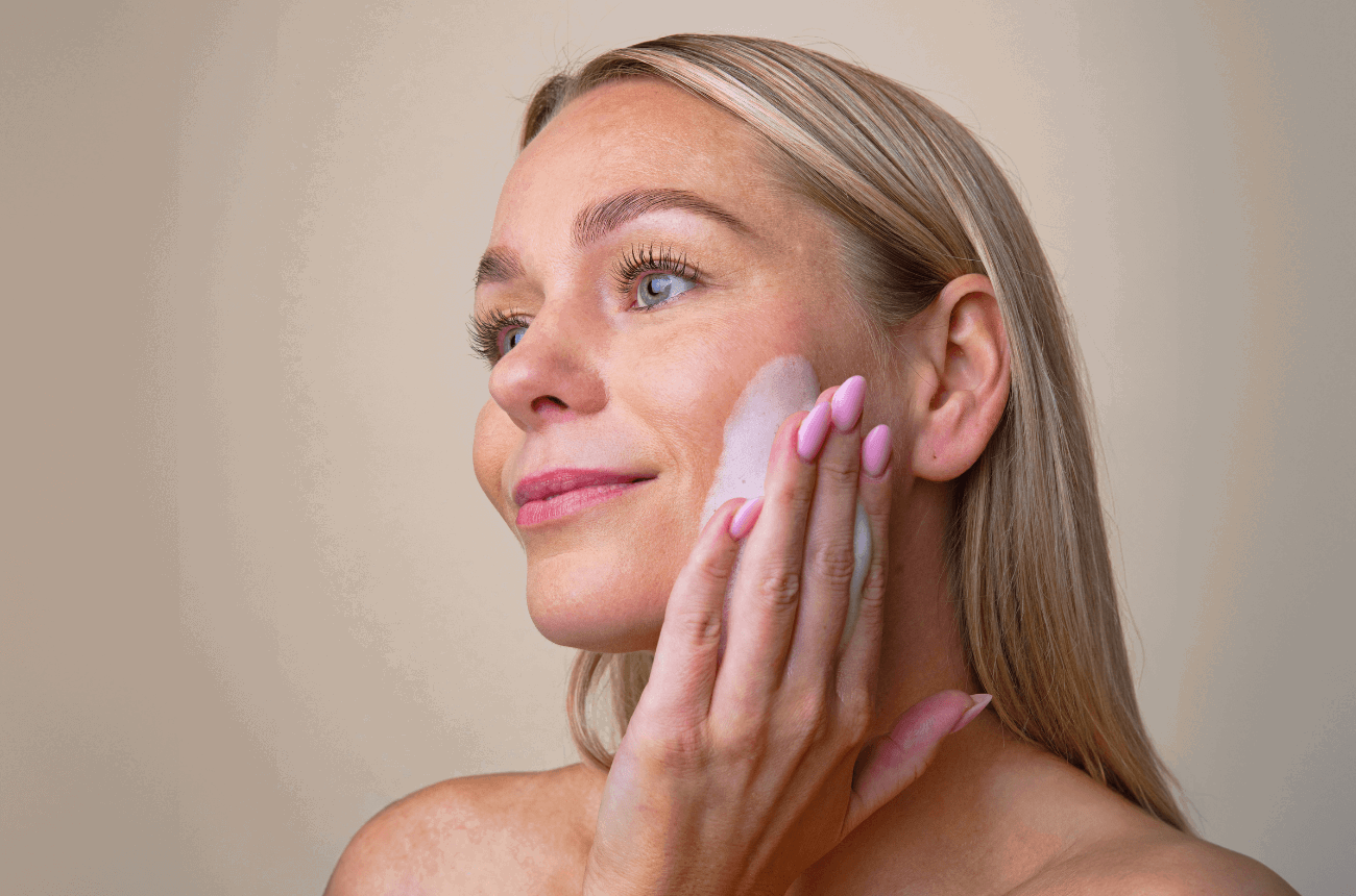 Obličejová mycí pěna LOBEY®