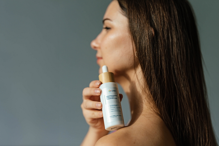 Sérum na podporu rastu a proti vypadávaniu vlasov LOBEY