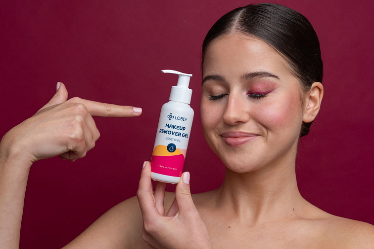 Odličovací gel LOBEY Essential