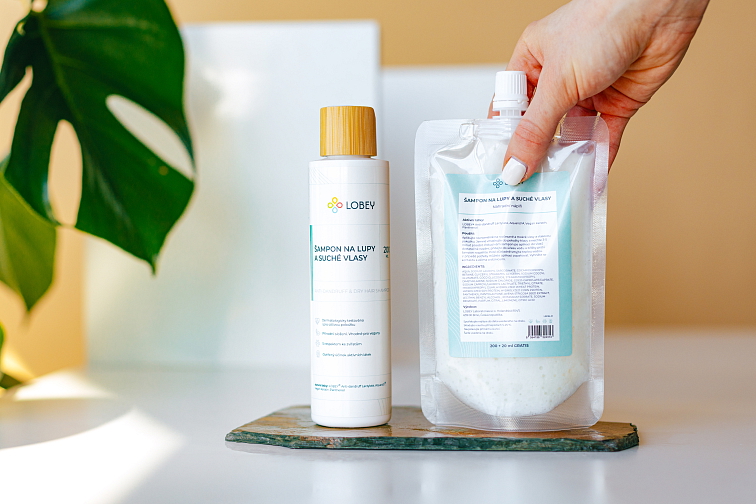 Náhradní náplň Šampon na lupy a suché vlasy 200 ml + 20 ml GRATIS