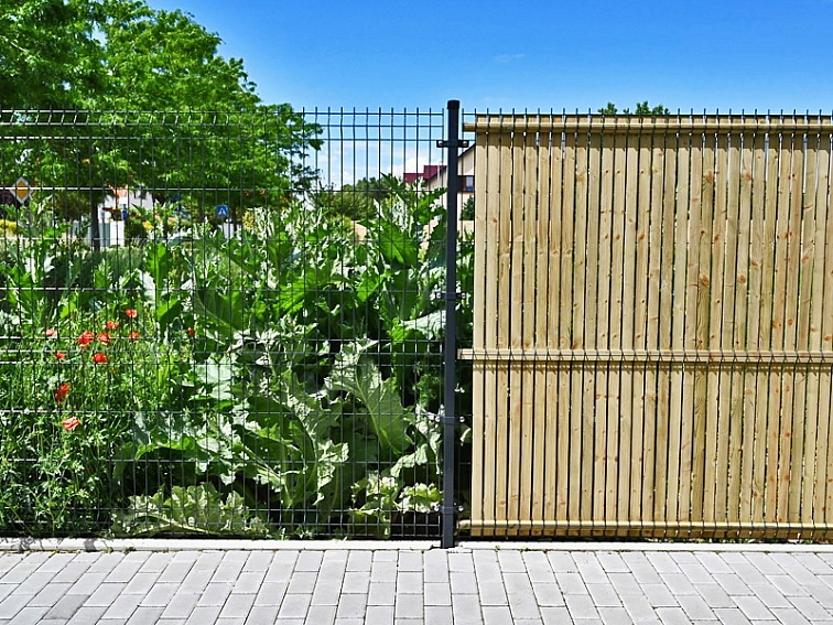 Holzfüller für 3D-Drahtzäune