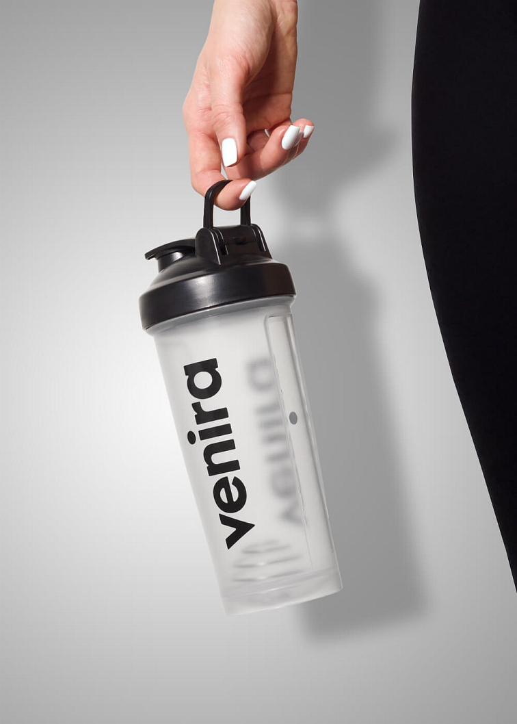 VENIRA shaker PRO s pútkom, čierno-biely