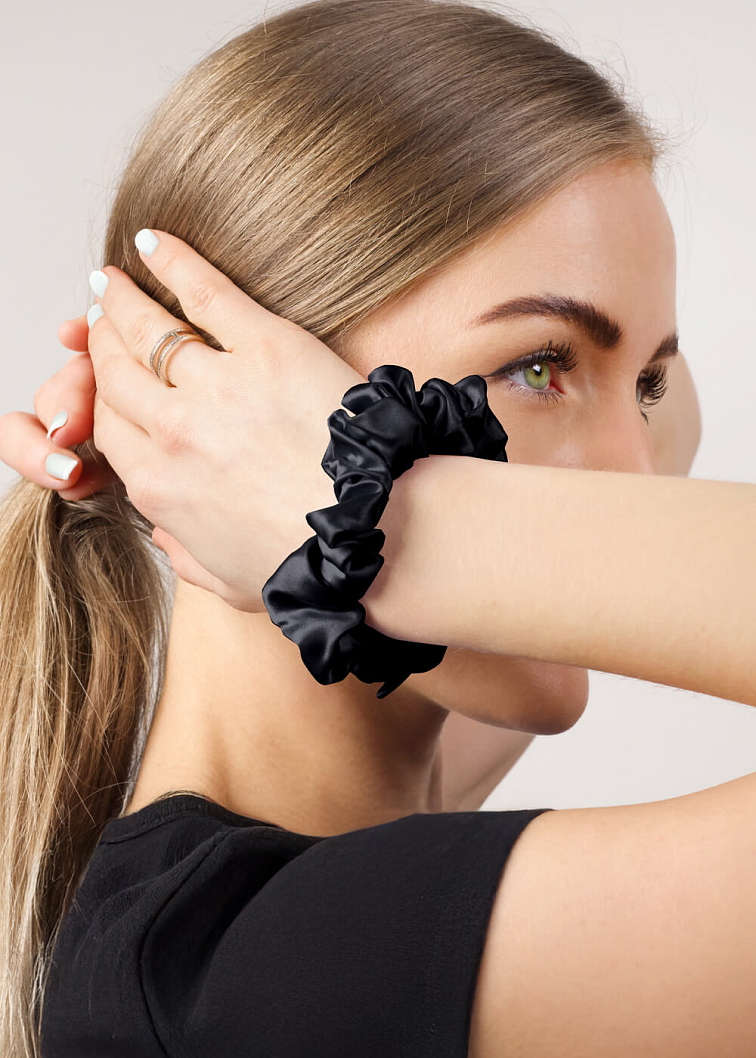 VENIRA scrunchie hodvábna gumička
