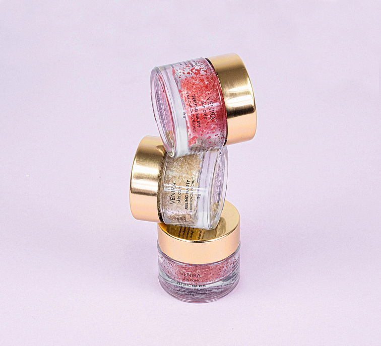 VENIRA peeling na pery