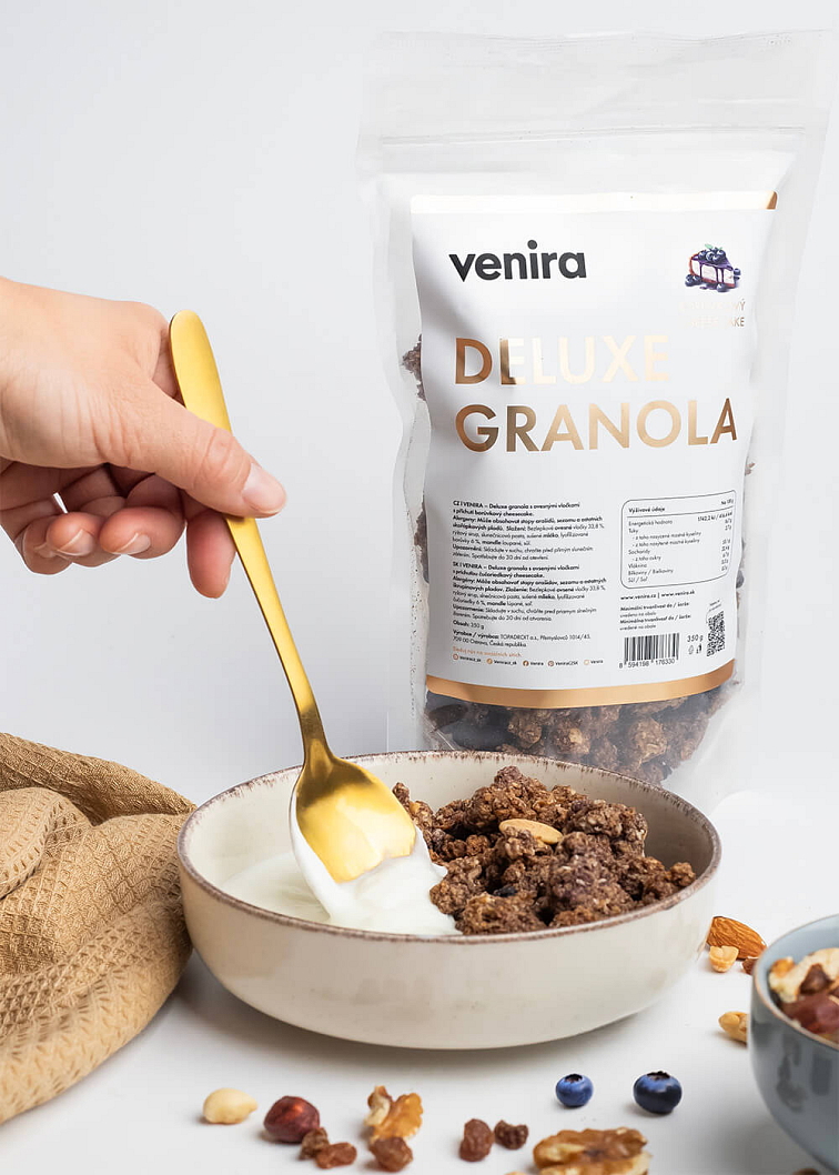 VENIRA deluxe granola