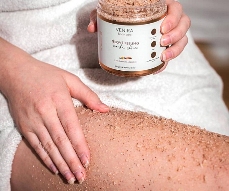 prírodný telovy peeling