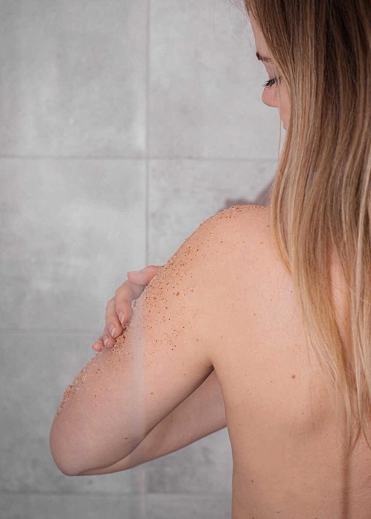 VENIRA telový peeling