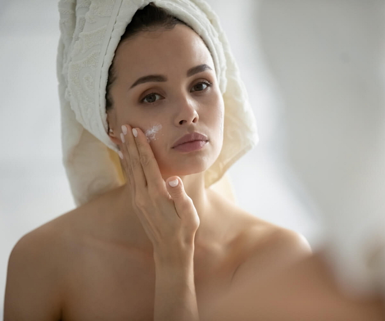 sérum s BIO kyselinou hyaluronovou a vitaminom C