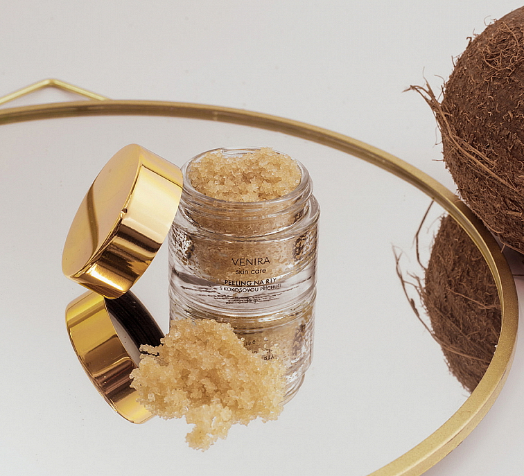 VENIRA peeling na pery