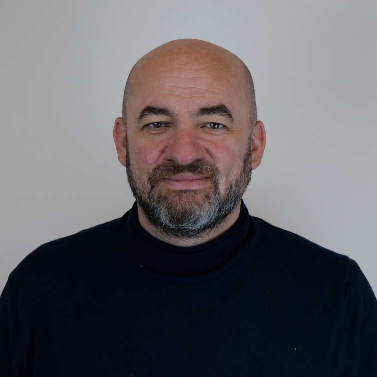 Testovací pobo kontakt