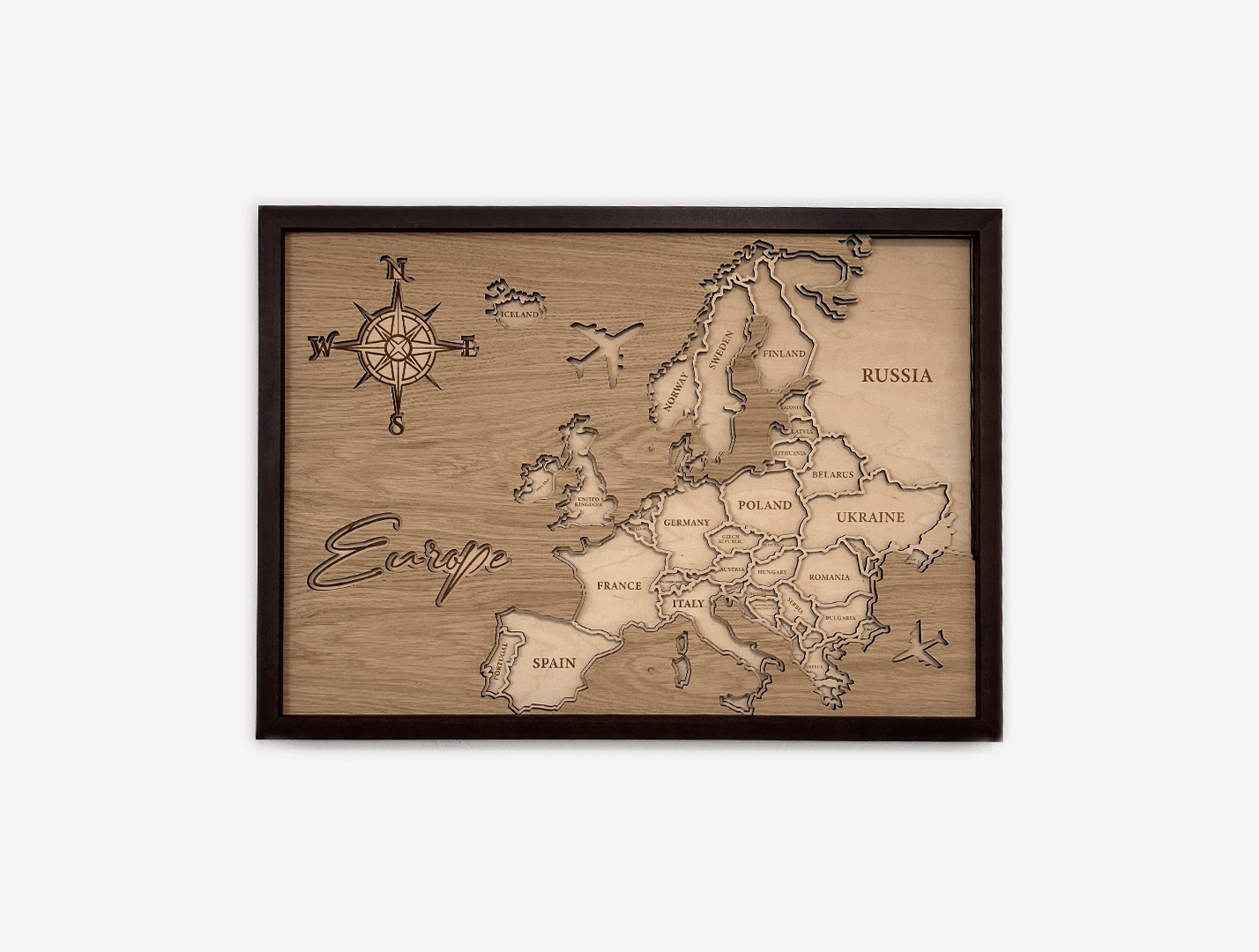 Drevená cestovateľská mapa Európy