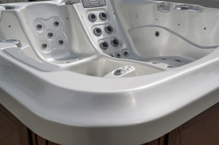 Vířivka Delphina 3.Gen pro 5 osob 230x216x92-8249