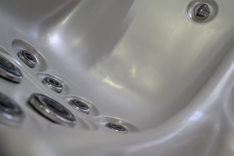 Vířivka Delphina 3.Gen pro 5 osob 230x216x92-8249