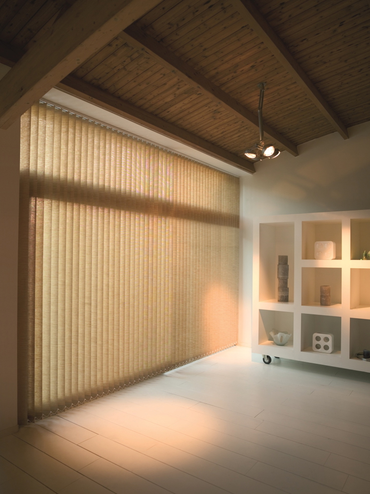 Žaluzie, rolety nebo závěsy? Kdo kraluje moderním interiérům?