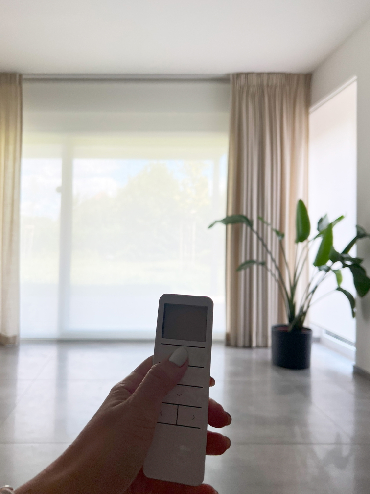 Perfektní látkové rolety pro každou místnost: Průvodce pro váš domov snů