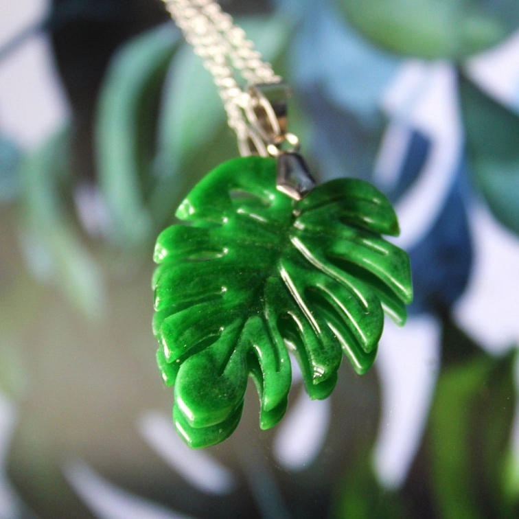 Náhrdelník Monstera hubená