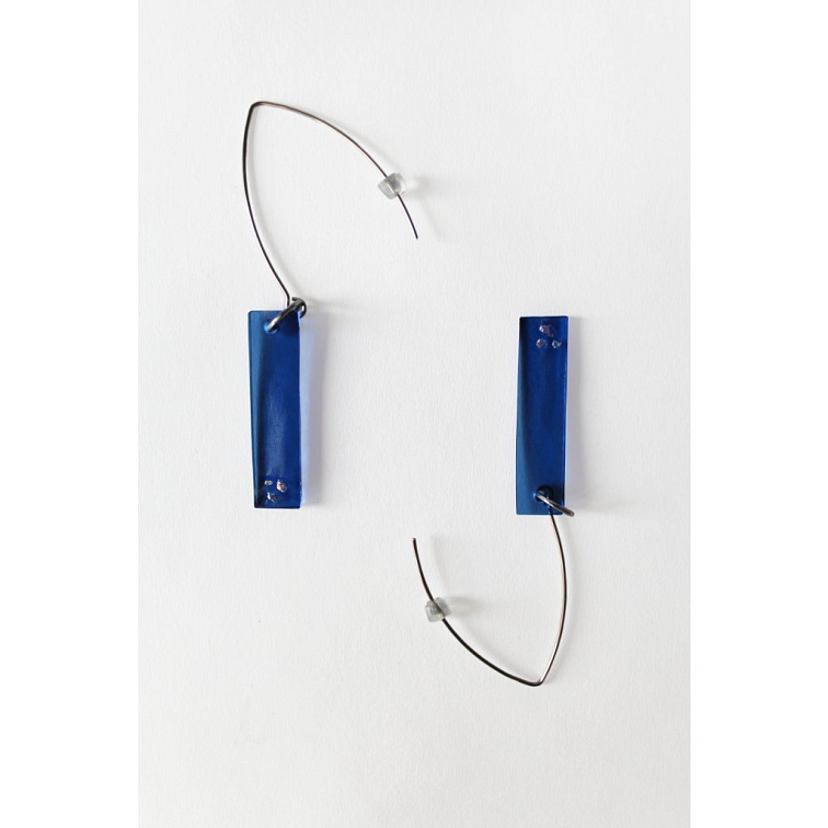 Náušnice Eirene z modré láhve od vína se třpytkami