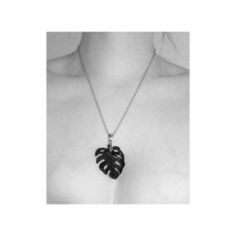 Náhrdelník Monstera buclatá