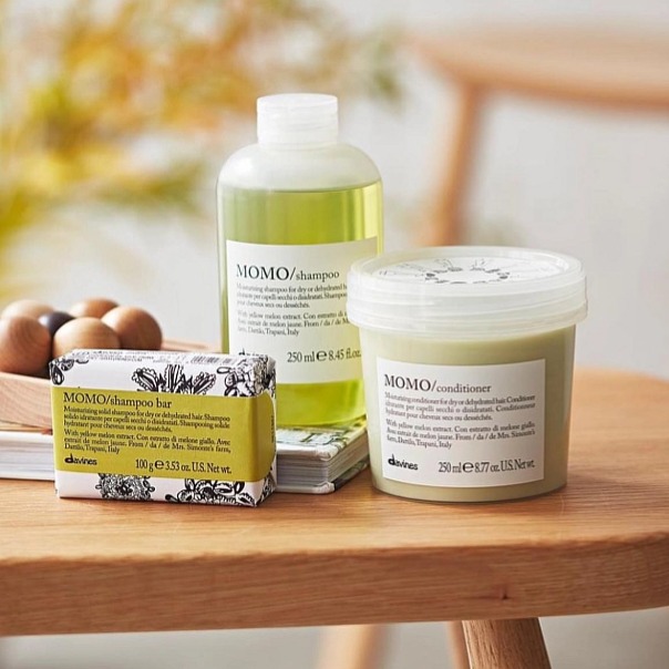 Davines Essential Momo Hair Potion - bezoplachový hydratační krém na suché vlasy 150 ml