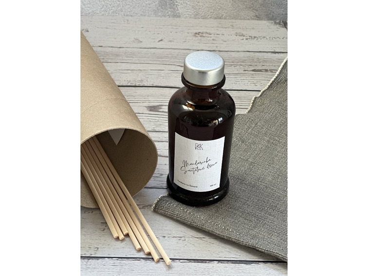 MANDARINKA A SANTALOVÉ DŘEVO RÁKOSOVÝ DIFUZÉR