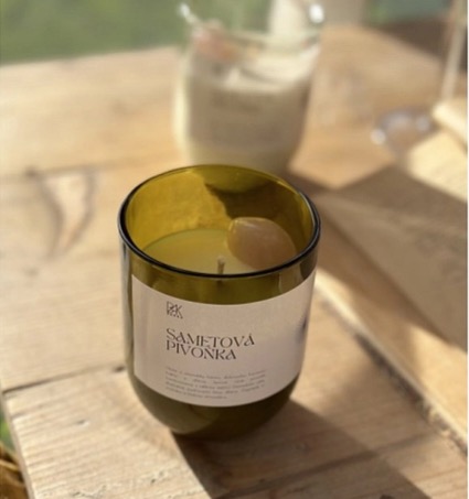 SÓJOVÁ SVÍČKA SAMETOVÁ PIVOŇKA