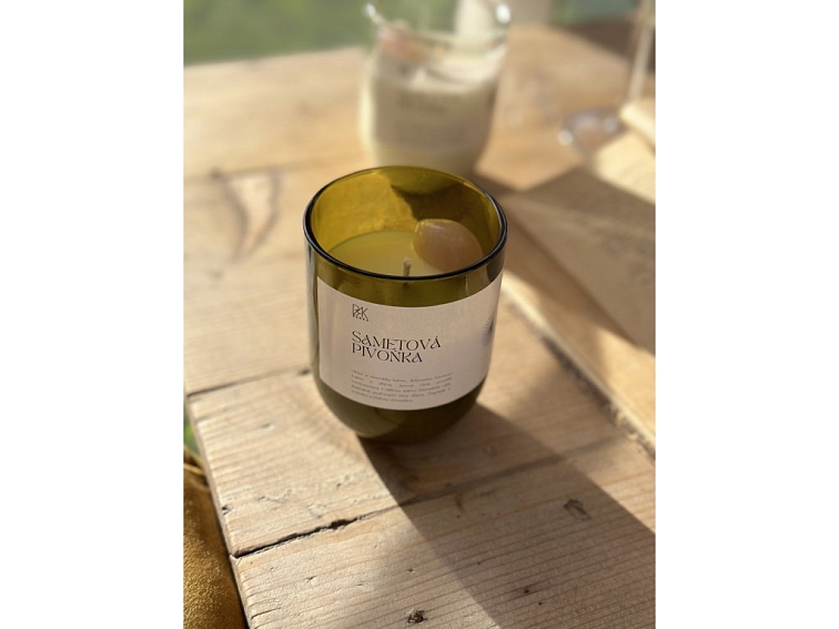 SÓJOVÁ SVÍČKA SAMETOVÁ PIVOŇKA