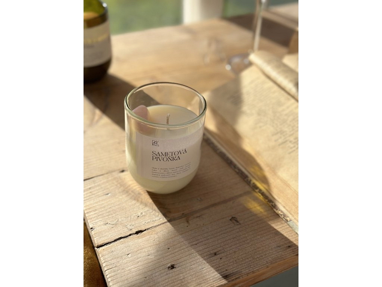 SÓJOVÁ SVÍČKA SAMETOVÁ PIVOŇKA