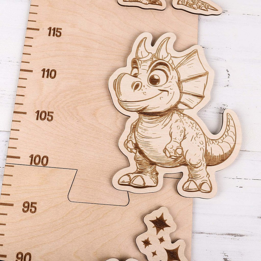 Dřevěný metr na stěnu se jménem na míru - dinosaurus