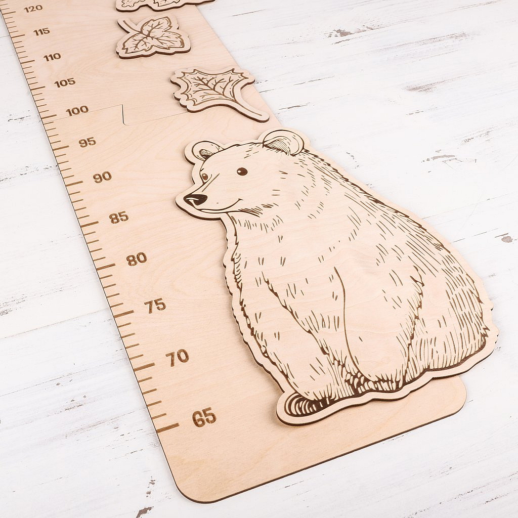 Dřevěný metr na stěnu se jménem na míru - medvěd
