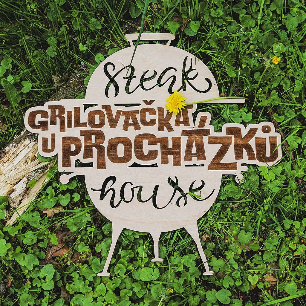 Grilovka s vaším textem – originální dekorace na každou grilovačku