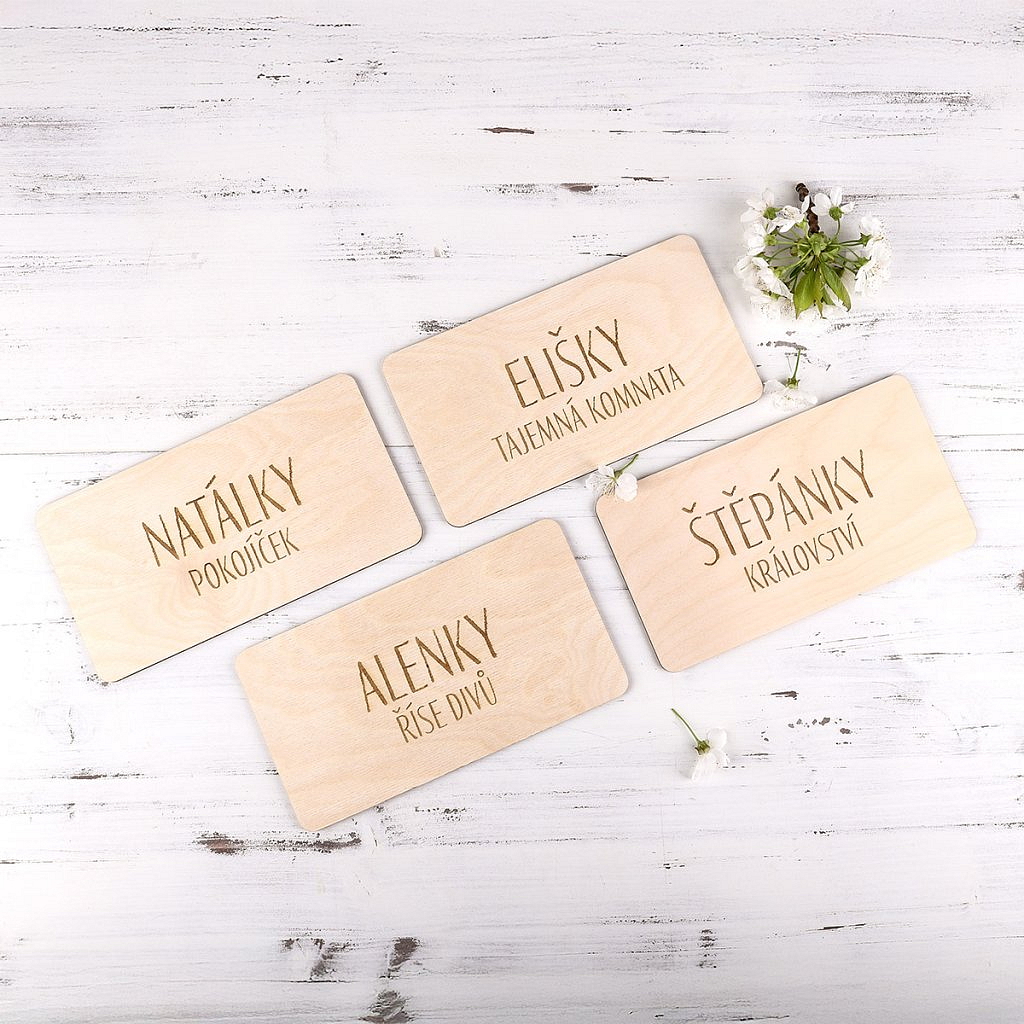 Cedulka na dveře se jménem a textem - Dívčí