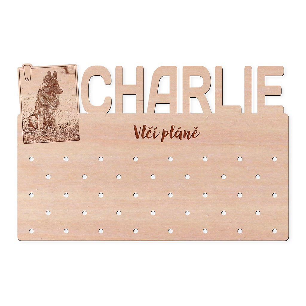 Věšák na kokardy se jménem a fotografií