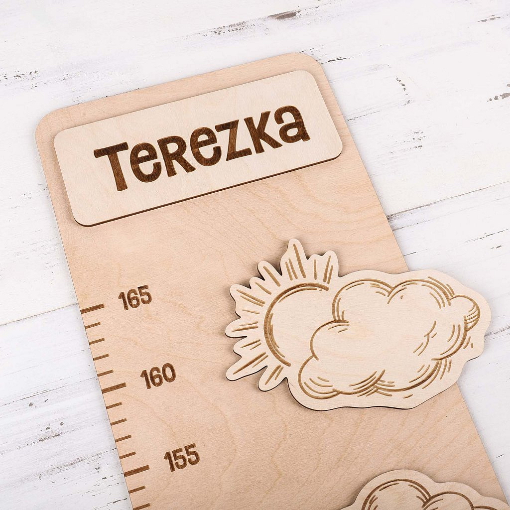 Dřevěný metr na stěnu se jménem na míru - princezna