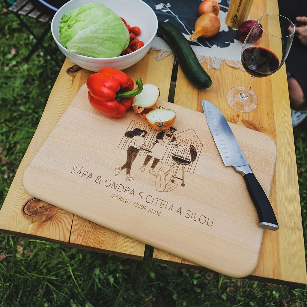 Masivní dubové grilovací prkénko - s vlastním motivem