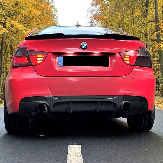 Lipo - pod nárazník BMW 3 - E90/E91 - předface - ČERNÝ LESK