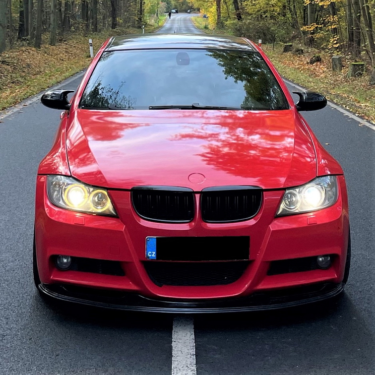 Sportovní ledvinky - mřížky na BMW 3 - E90/E91 před faceliftem