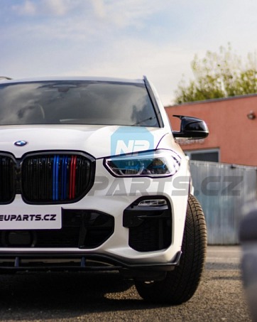 Ledvinky - mřížky s trikolorou na BMW X5 - G05