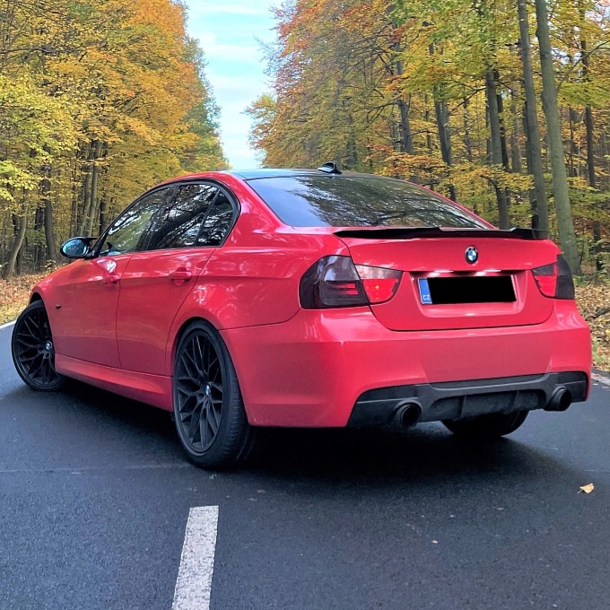 Lipo - pod nárazník BMW 3 - E90/E91 - předface - ČERNÝ LESK