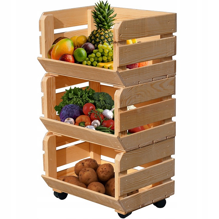 Drevený regál na ovocie a zeleninu