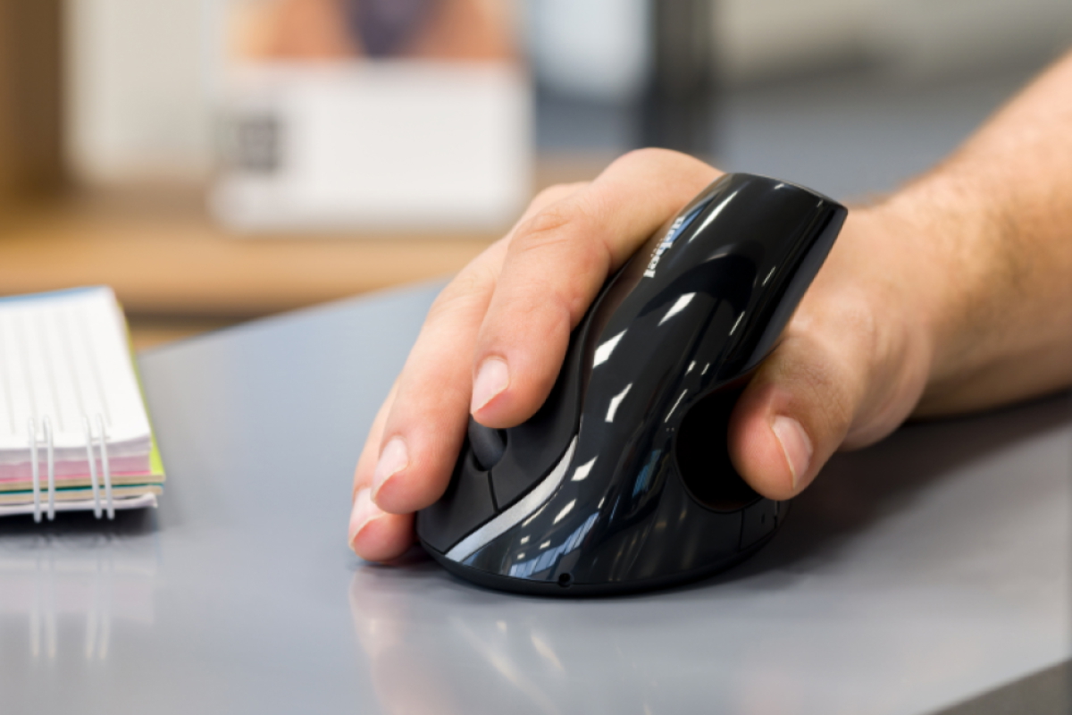 Bezdrôtová vertikálna myš Rebel WM500