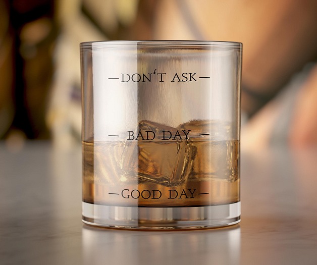Sklenička na whisky s potiskem Bad Day