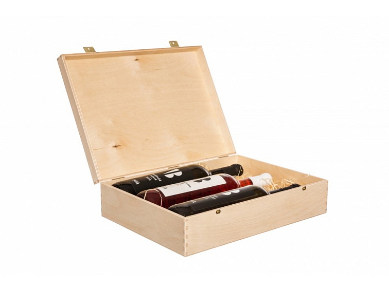 Dřevěná dárková kazeta na tři láhve vína
