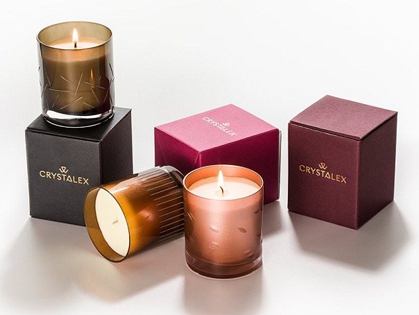 Vonná svíčka v ručně dekorované skleničce, vůně Santal sensul