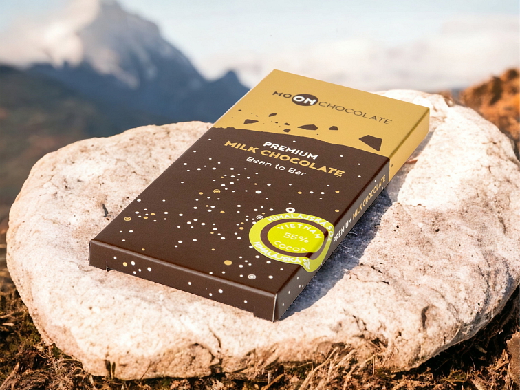 OMEGA CENTAURI - mléčná bean to bar čokoláda s vysokým obsahem kakaa z Vietnamu (55%) s himálajskou solí