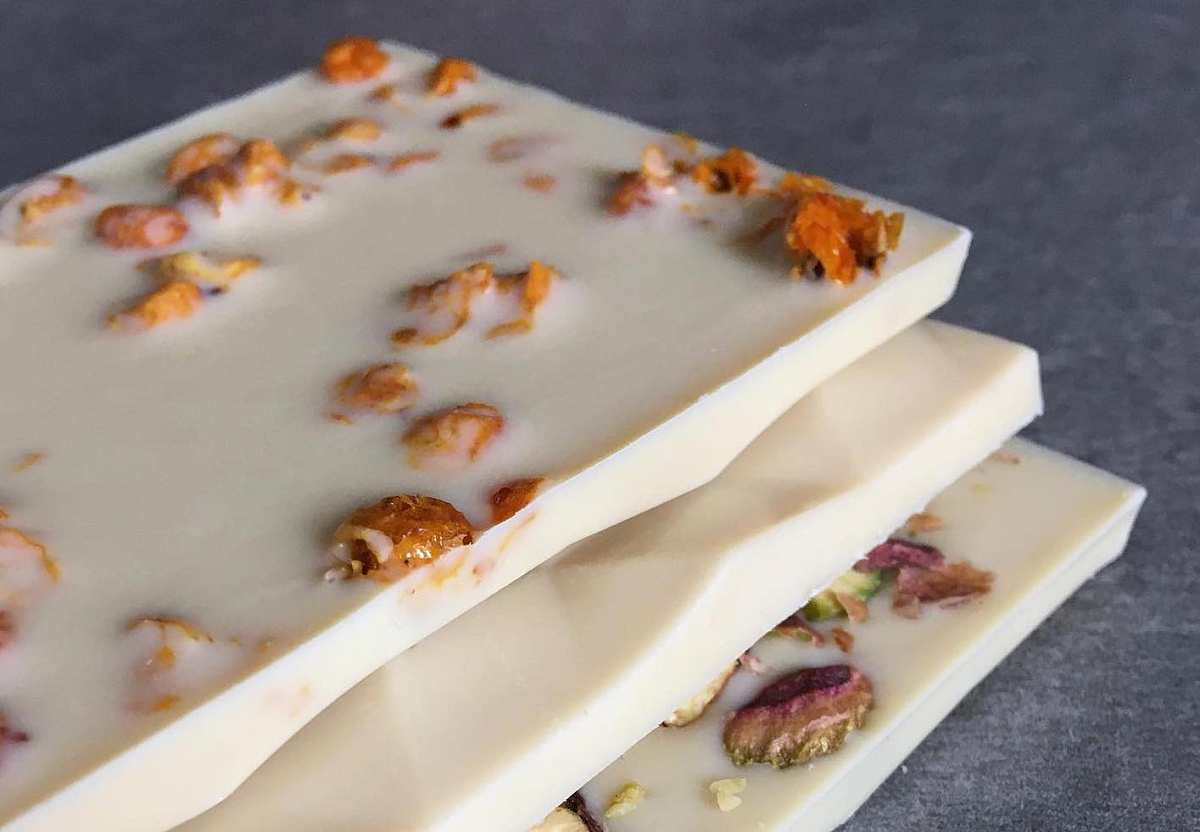 MAIA - bílá bean to bar čokoláda čokoláda s 44% obsahem kakaového másla