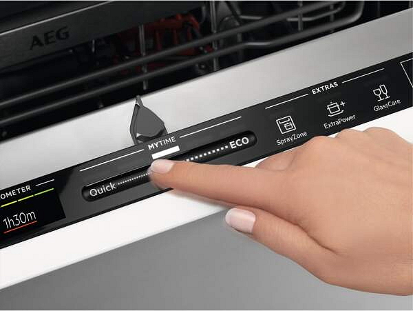 Electrolux EEC87315L Vestavná myčka nádobí 60 cm Technologie AirDry ComfortLift