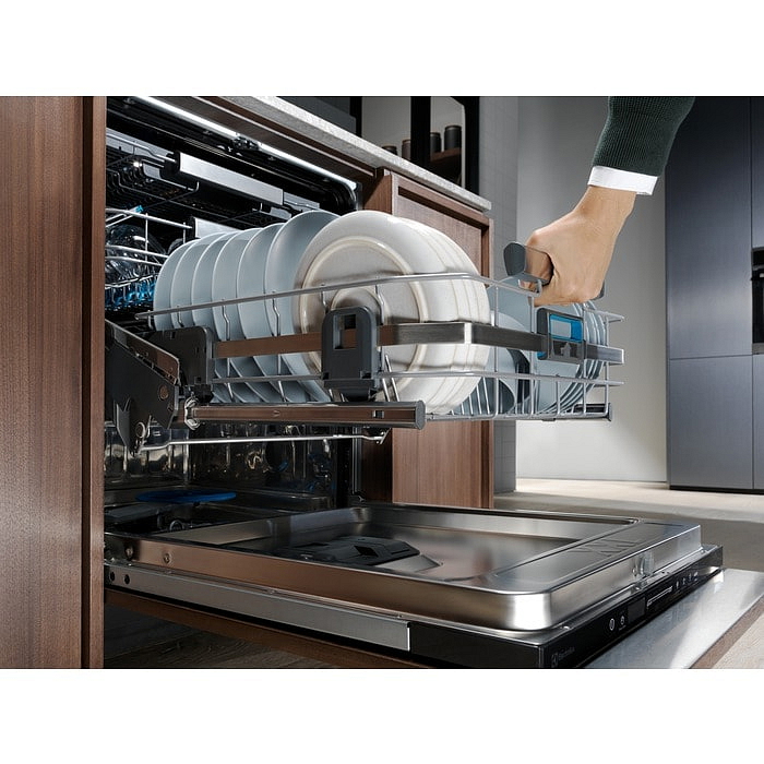 Electrolux EEC87315L Vestavná myčka nádobí 60 cm Technologie AirDry ComfortLift