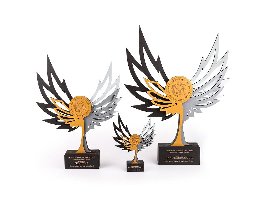 Masivní trofej / pohár: Safir